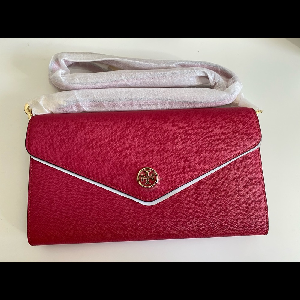 Tory Burch
Robinson Clutch Marion Cross Body Bag
